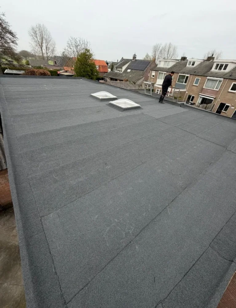 Platdak renovatie in Voorthuizen door Dakdekker Barneveld